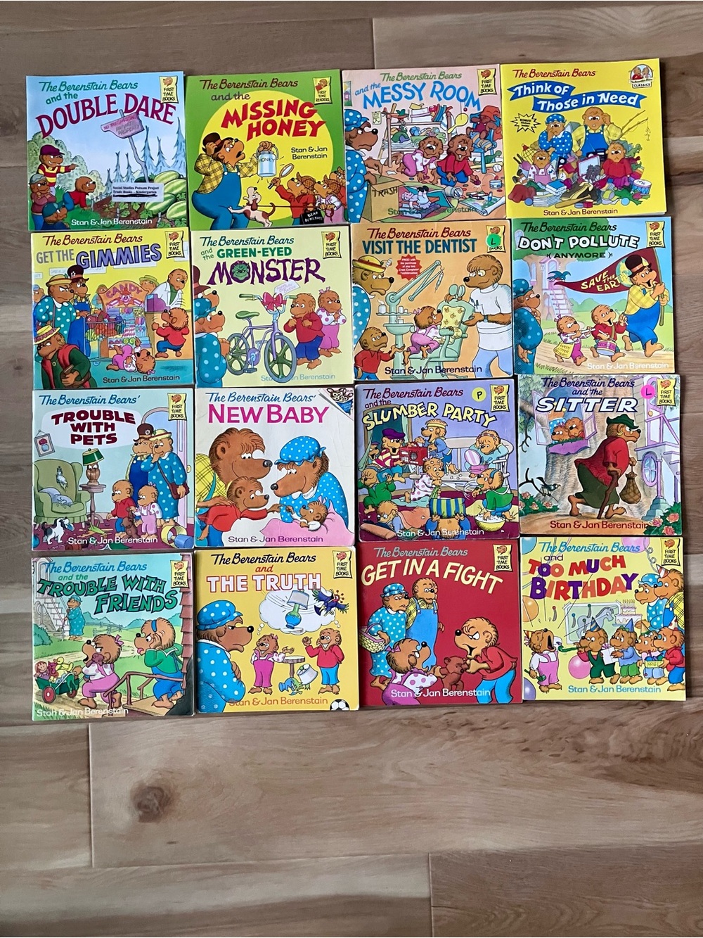 The Berenstain Bears Kids Book Set - 16 book Collection